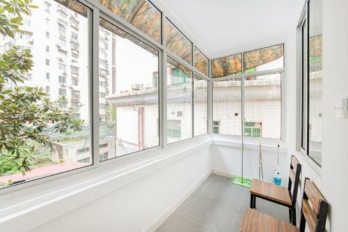 Locals Apartment Place 07