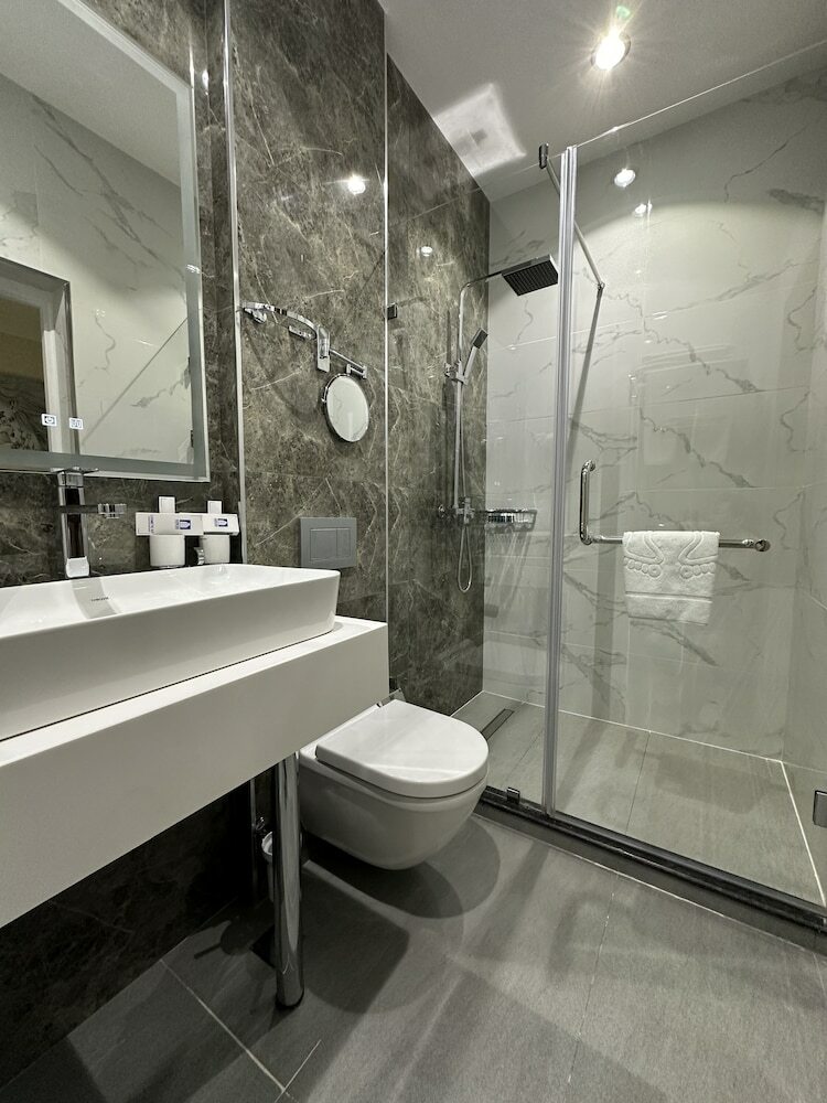 Green Park Hotel