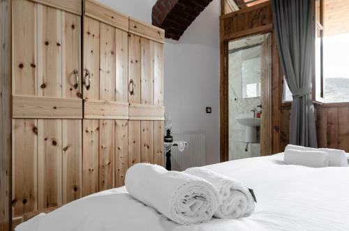 Hostal Alpeta Agrotourism & Winery - Roshnik , Berat