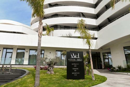White Hill Hotel