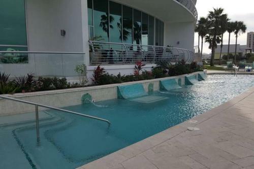 Apartamento Bella Luna 202 - Luxurious Bayfront 3bd/3ba