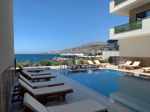 Golden Beach Residence - Deluxe Apartment