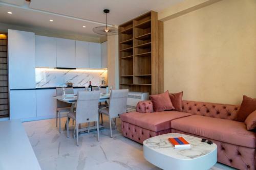 Golden Beach Residence - Deluxe Apartment