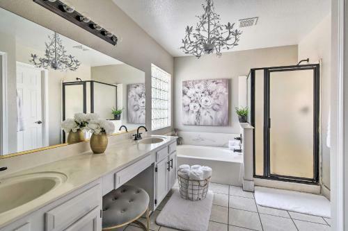 Mod Casa Grande Home With Patio On The Water!
