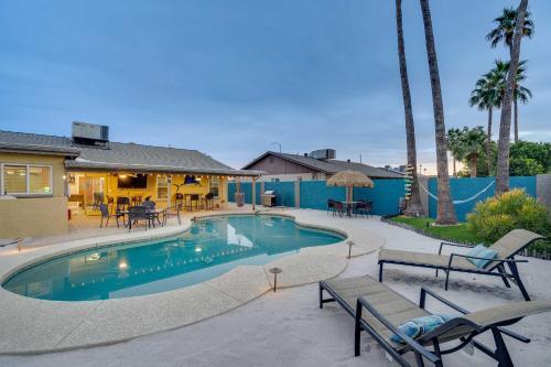 Mesa Retreat With Private Pool And Beach Backyard