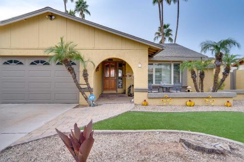 Mesa Retreat With Private Pool And Beach Backyard