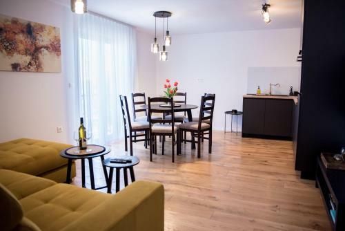 Apartamento La Vivo - Leon I Emili