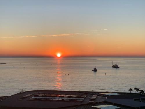 2 Room Apartment, Stunning View