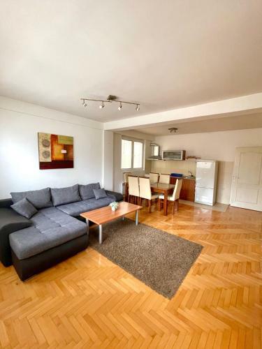 Apartments T&t