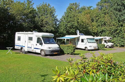 Lege Kampeerplaats + Prive Sanitair, Camping Alkenhaer