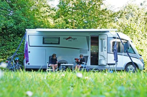 Lege Kampeerplaats + Prive Sanitair, Camping Alkenhaer
