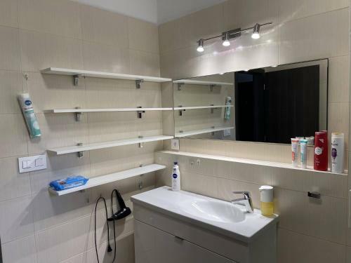 Apartment Rosni?ka With King Bed, Balcony, Free Parking