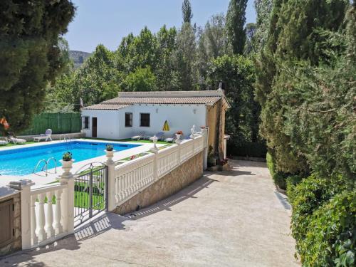 Casa Rural Ruiz Hernando