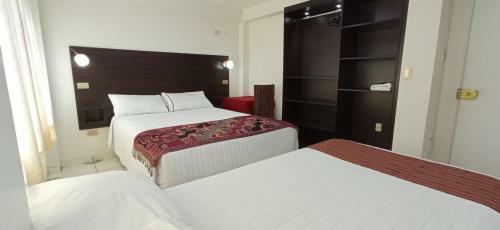 Hostal 202 - 302 Habitaci�n Matrimonial /ba�o Compartido