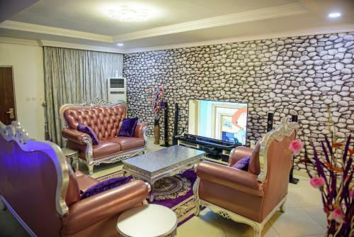 Apartamento 4 Bedroom Duplex-24hrs Electricity/wifi/security