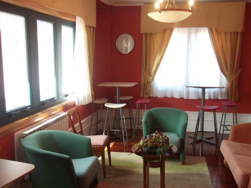 Hostal Val De Serantes