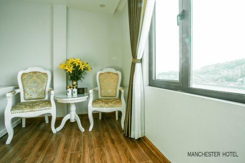 Manchester Hotel Ha Long