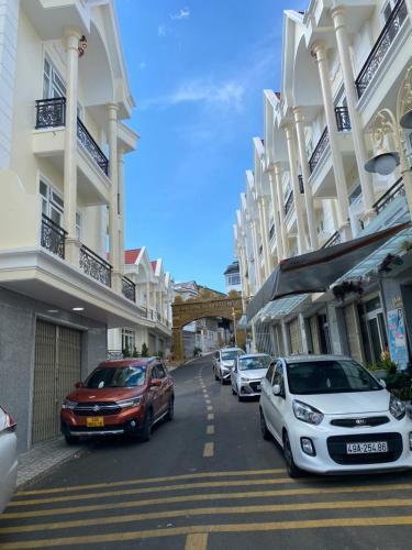 Goden Hills , Villa Ngh? D??ng L� T??ng