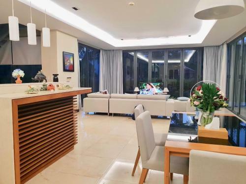 Resort Villa Beach Danang