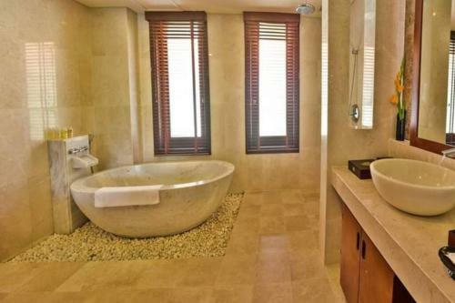 Furama 3-bedroom Pool Villa In Da Nang