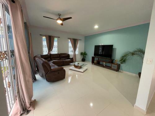 1-2-3 Villa/residencial