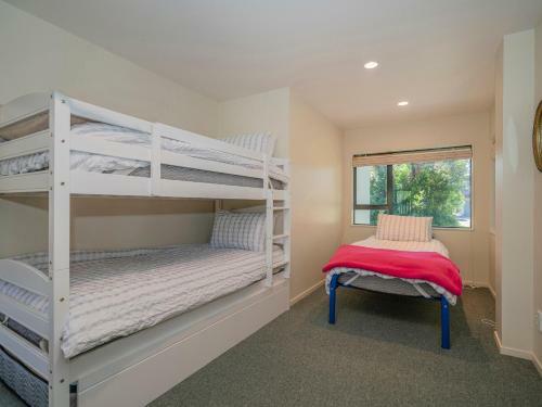 Patuwai Paradise - Whangamata Holiday Home