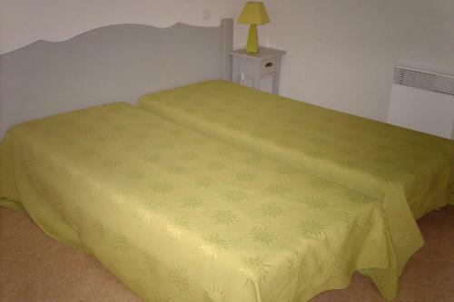 Apartment With Garden And Pool In Aubignan