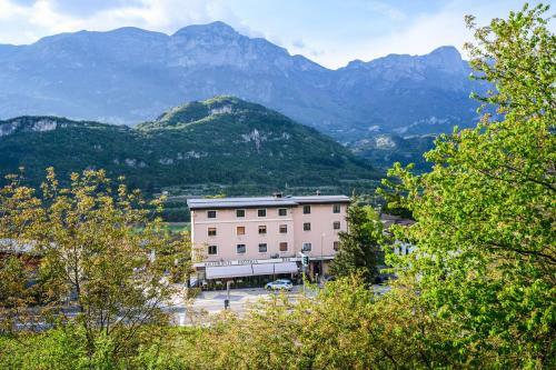 Almamed Hotel San Leonardo