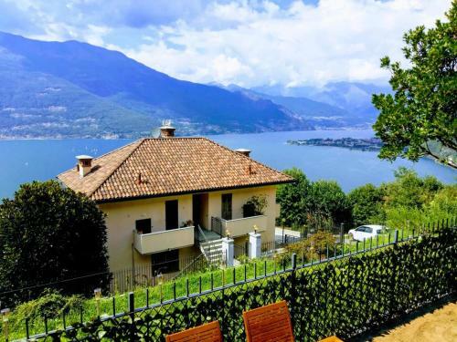 Apartment With Garden And Terrace Beautiful Lake View
