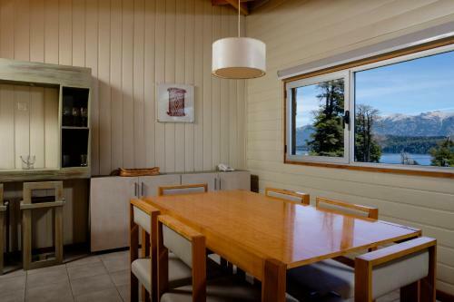 Hotel Bah�a Monta�a Resort
