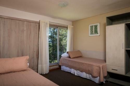 Hotel Bah�a Monta�a Resort