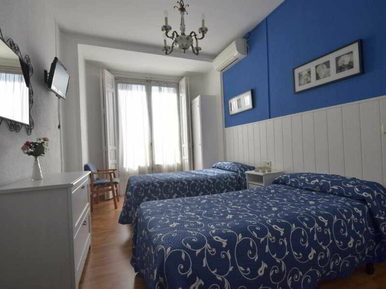 Hostal Valencia Madrid
