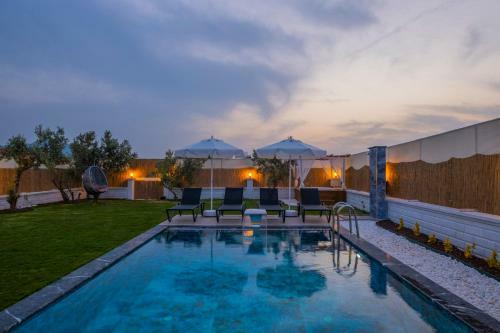 Conservative Villa With Jacuzzi At Fethiye By Solo Villa