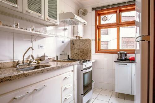 Apartamento No Centrinho de Capivari Wifi, Lareira, Garagem