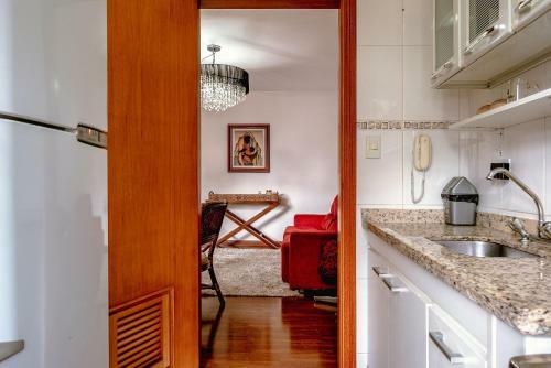 Apartamento No Centrinho de Capivari Wifi, Lareira, Garagem