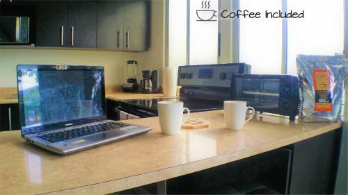 Santa Ana Modern Apartments With Ac, Great View & Location