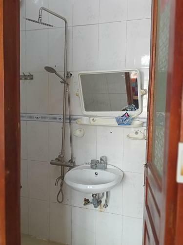 Bed & Breakfast Hoang Long Hotel