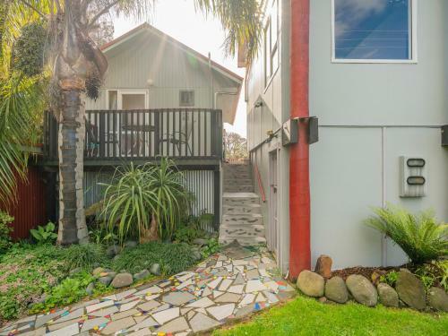 Bonnie Doon - Cooks Beach Holiday Home
