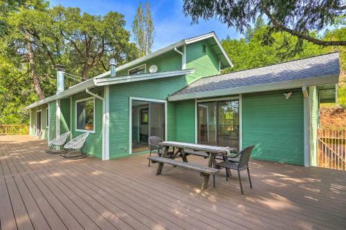 Apple Hill Home 10 Acres With Beautiful Views!