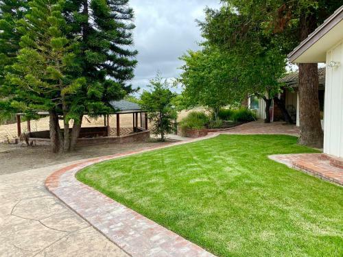 Staycation Secluded 3 Acre With Pool - Angel Ranch