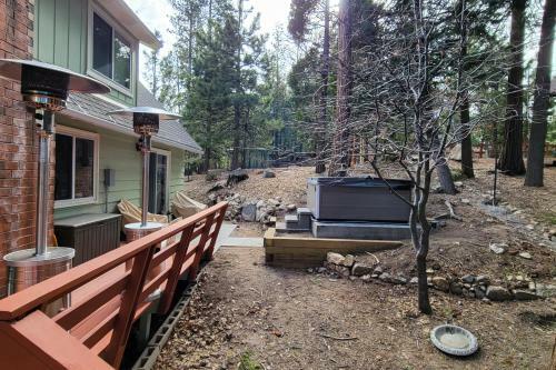 Grizzly Mountain Getaway