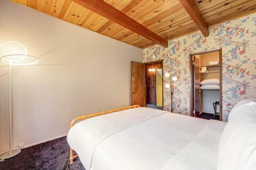 That '70s House - New Listing! Newly Renovated!