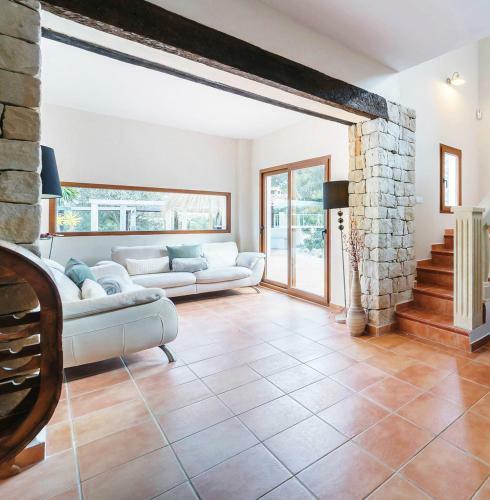 Villa Oodles Retreat