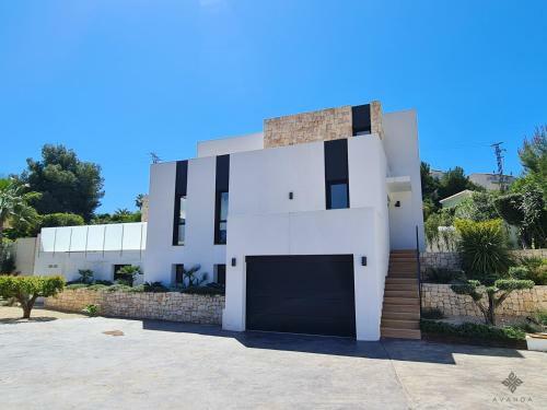 Villa Moderna de Lujo de Nueva Construcci�n A 1km de Playa Fustera