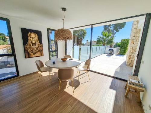 Villa Moderna de Lujo de Nueva Construcci�n A 1km de Playa Fustera