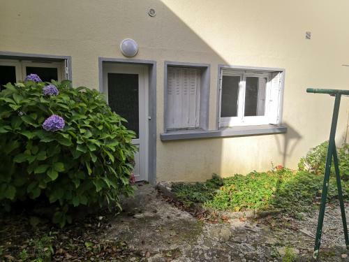 Logement Neuf En Face De La For�t. Acc�s Cour.