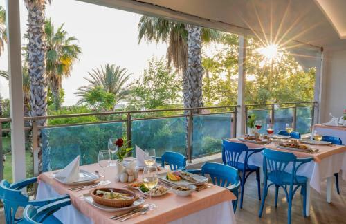 Hotel Holiday Park Resort