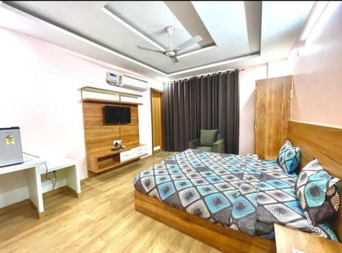 Hostal Luxury 4 Rooms With Big Hall Best For Celebrations