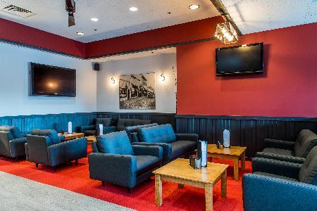 Ramada Hotel Downtown Prince George - Junior Suite
