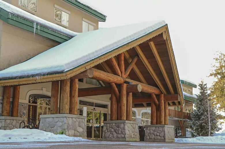 Hillcrest Hotel A Coast Resort